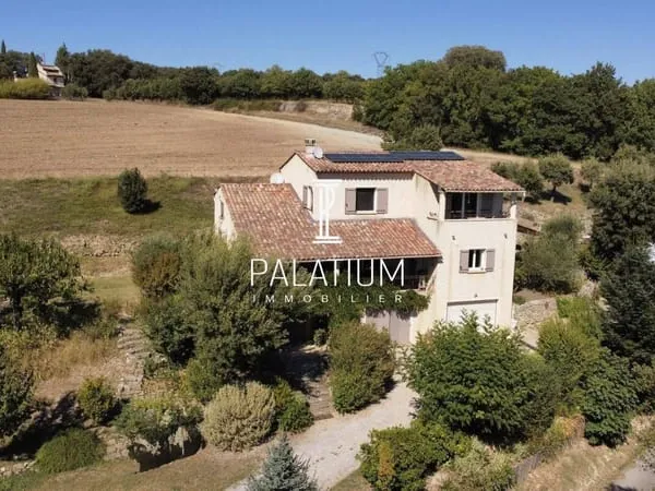 Maison 2 pièces 204 m²