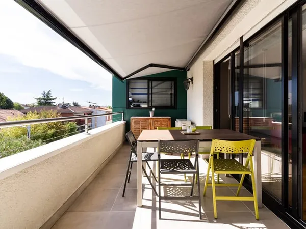 Appartement T4 Côte Pavée : Raymond Naves