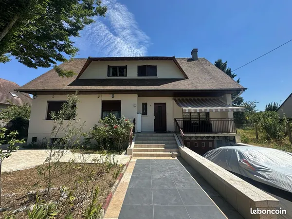 Maison 8 pièces 180 m²