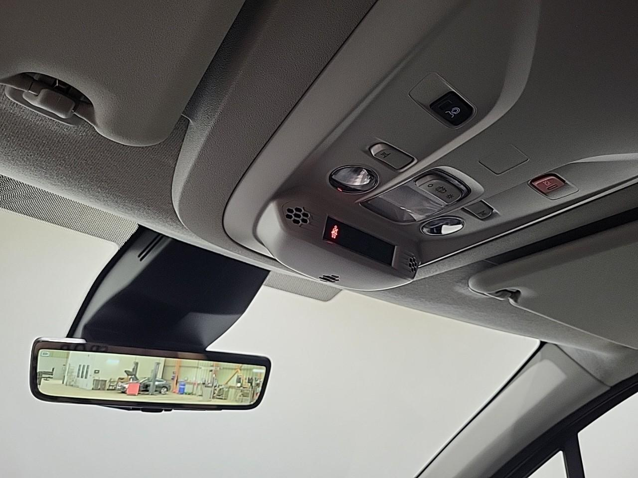Citroën Berlingo van m diesel 100 ch manuelle — photo 24