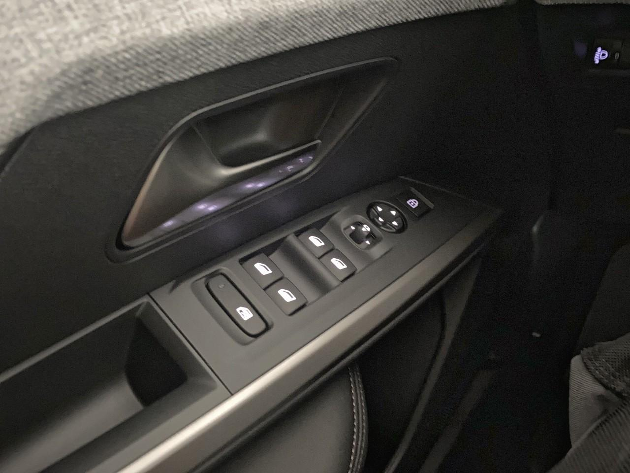 Peugeot 3008 hybrid 145 e-dcs6 allure — photo 20