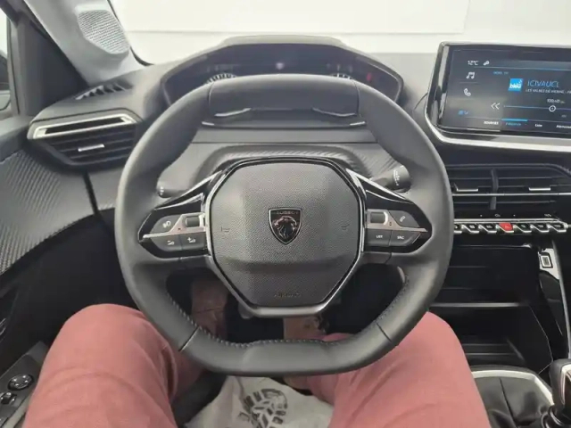 Peugeot 208 100 s&amp;s bvm6 — photo 60