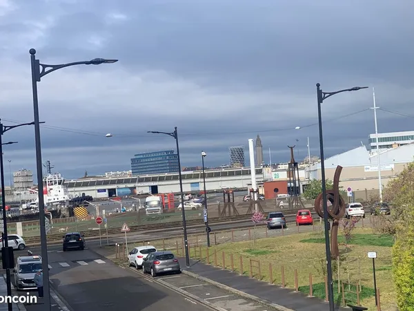 Exclusivite LES DOCKS F2 AVEC ASCENSEUR LOGGIA PARKING PRIVATIF