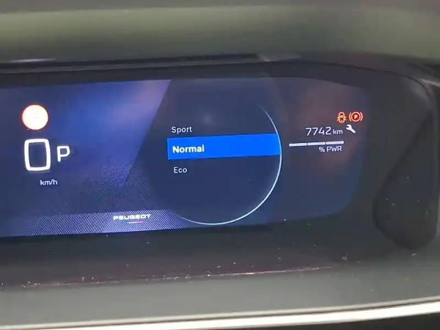 Peugeot 208 hybrid 110 e-dcs6 — photo 61