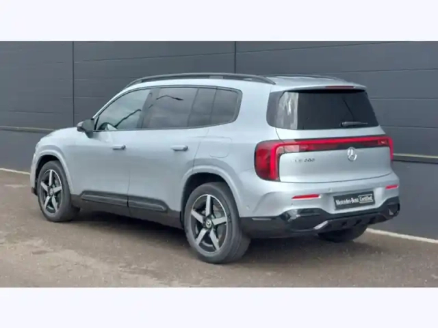Mercedes Glb 200 — photo 3
