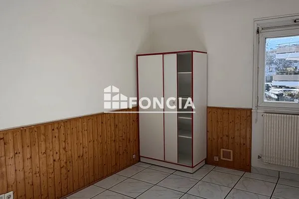 Studio 1 pièce 17 m²