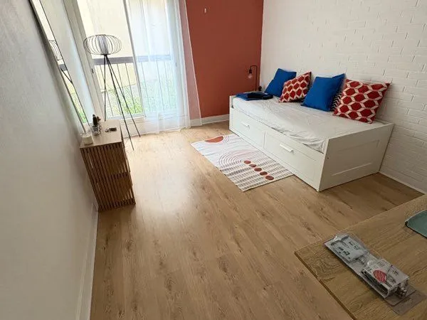 Beau studio à louer