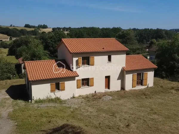 Maison 6 pièces 140 m²