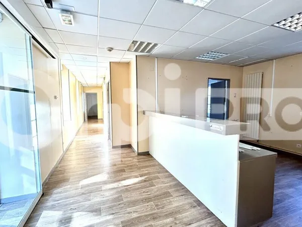 Bureaux 138 m²