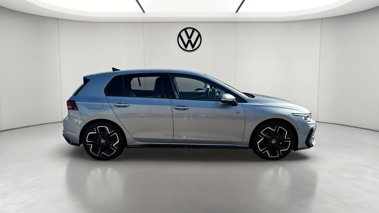 Volkswagen Golf 1.5 eTSI EVO2 116 DSG7 — photo 6