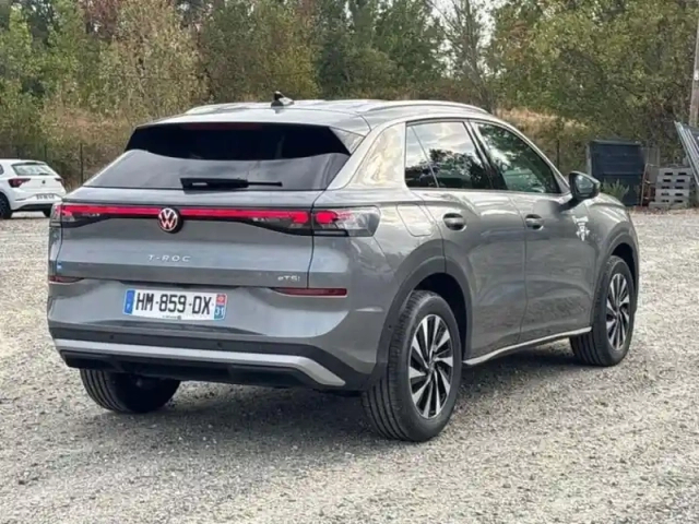 Volkswagen T-Roc fl nouveau nf 1.5 etsi hybrid 116ch d — photo 5