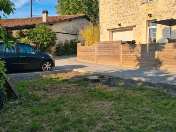 Maison de caractère en pierres - 180 m2