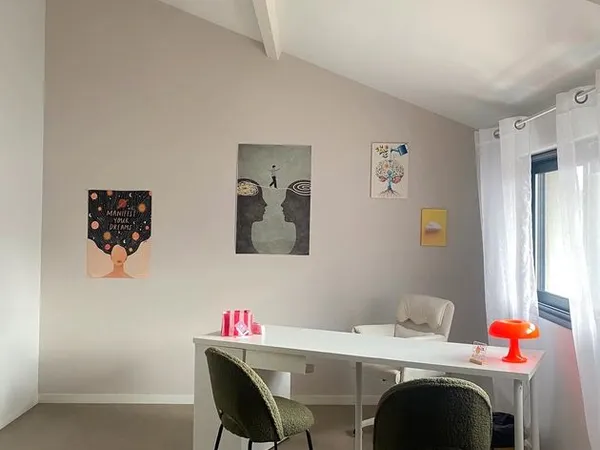 Bureau dans centre paramédical