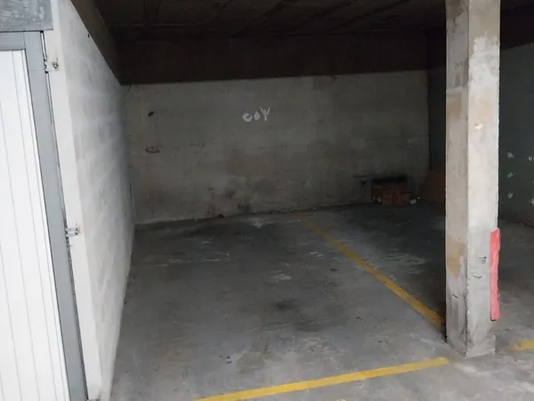 Place de parking à louer