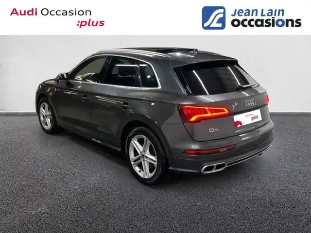 Audi Q5 55 tfsi e 367 s tronic 7 quattro — photo 7