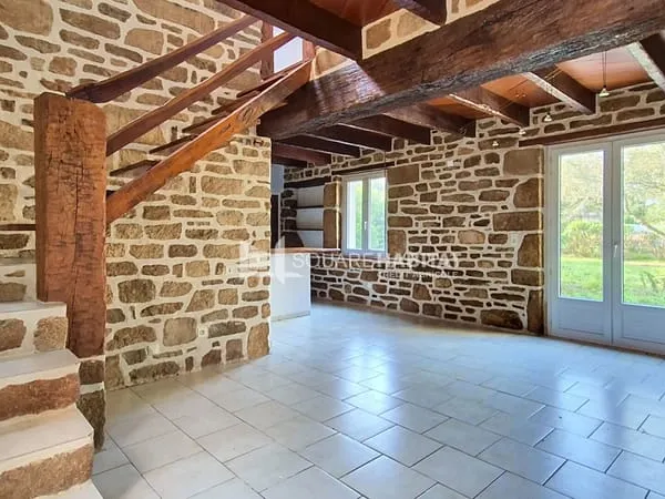 Maison PONT L'ABBÉ - 4 pièces avec jardin au calme.