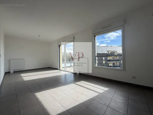 Honfleur - 3 pieces - 2 chambres - balcon - exposition est - place parking privative