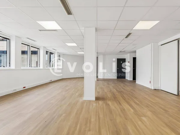 Bureaux 376 m²