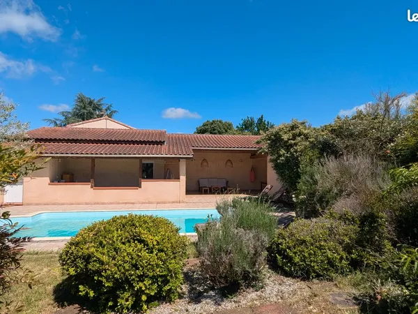 Maison familiale 5 pièces 145 m² et dépendance de 40m²