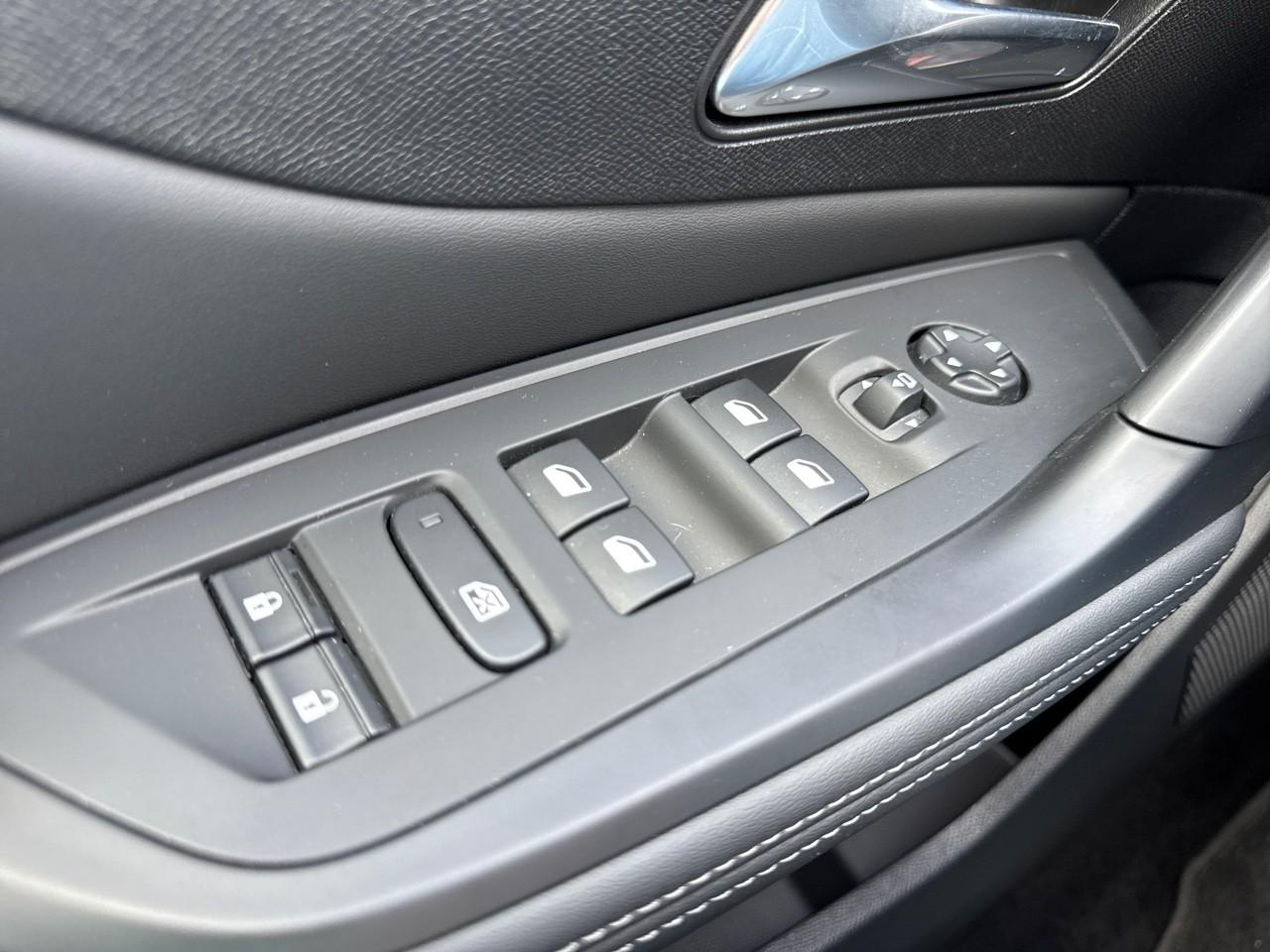 Peugeot 308 puretech 130ch s&s eat8 allure pack — photo 18