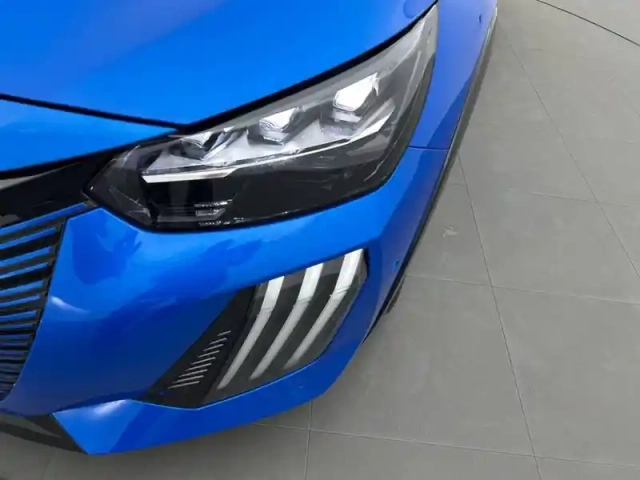 Peugeot 208 hybrid 110 e-dcs6 — photo 16