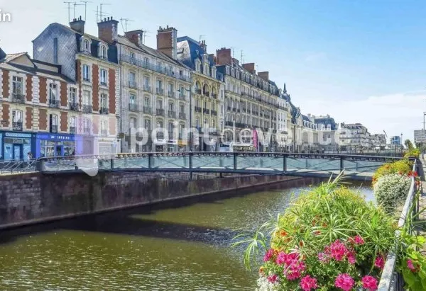 Commerce mobilier/décoration 114 m²