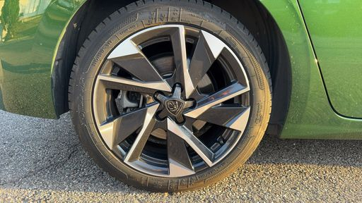Peugeot 308 1.6 PureTech 180 Hybrid EAT8 - Allure Pack – 2022 – 42191 km – Hybride rechargeable – Boîte Automatique — photo 45