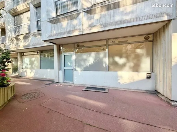Bureau 95 m²