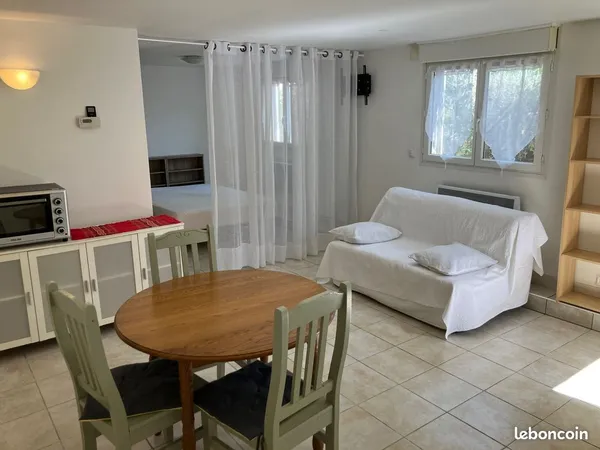 Loue studio 40m2 meublé