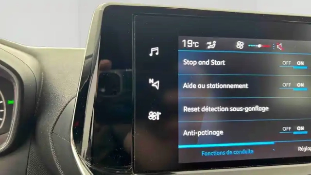 Peugeot 2008 puretech 100 s&amp;s bvm6 — photo 117