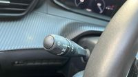 Peugeot 2008 1.2 PureTech 100ch S&S Allure — photo 23