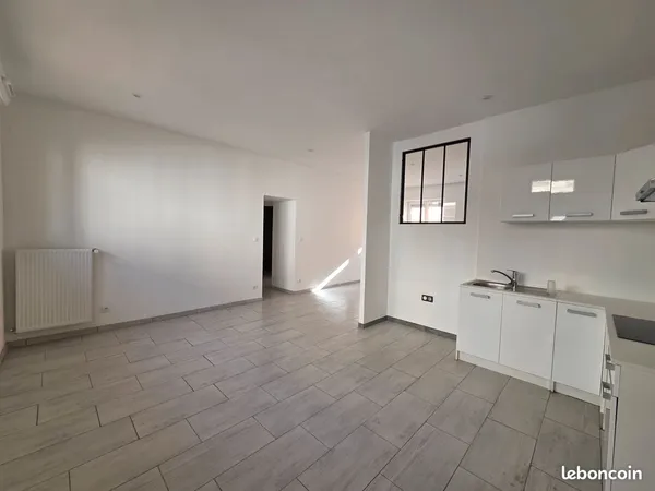 Joli appartement T4