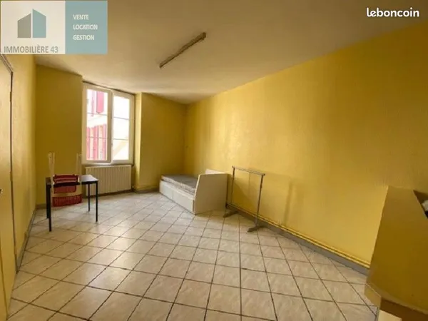 Studio 1 pièce 31 m²
