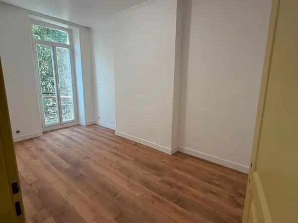 Appartement t3 lumineux - avenue de la corse
