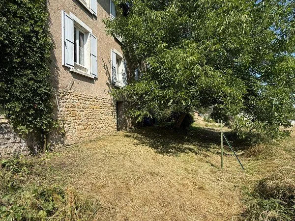 Immeuble de rapport [ Cercy la tour]