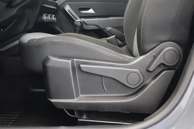 Dacia Duster blue dci 115 4x2 — photo 31