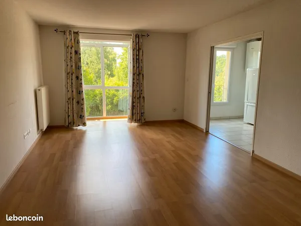 Location appartement 85 m² Sedan 08