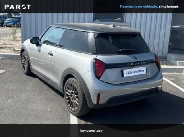 Mini Cooper f66 156 ch dkg7 c classic — photo 13