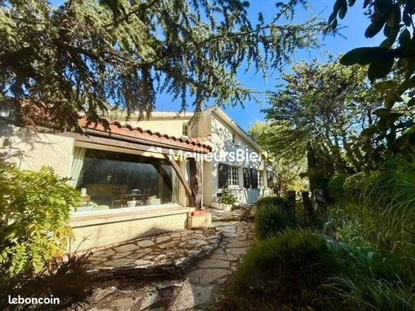 Maison 6 pièces 189 m²