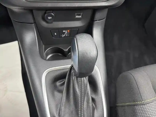Citroën C3 puretech 110 ch eat6 max — photo 24