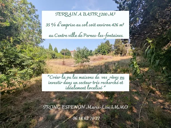 Terrain 1200 m²