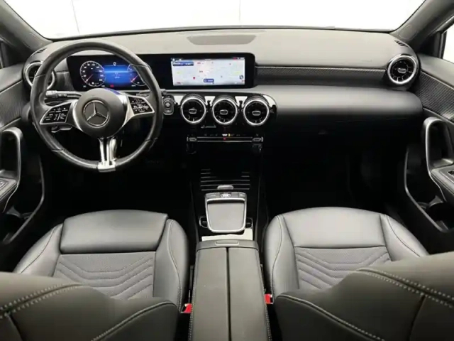 Mercedes Classe A 180 progressive line — photo 11