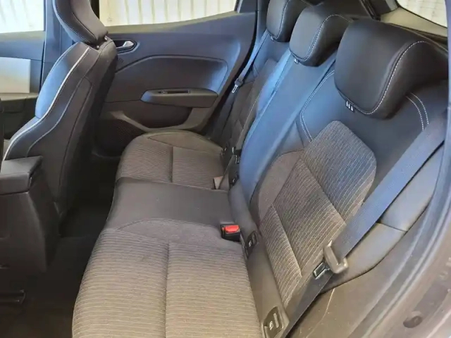 Renault Clio tce 90 — photo 26