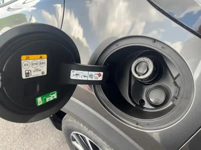 Ford Puma 1.0 flexifuel 125ch s&amp;s mhev titanium — photo 30