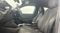 Peugeot 2008 1.2 PureTech 130ch S&S GT EAT8 — photo 9