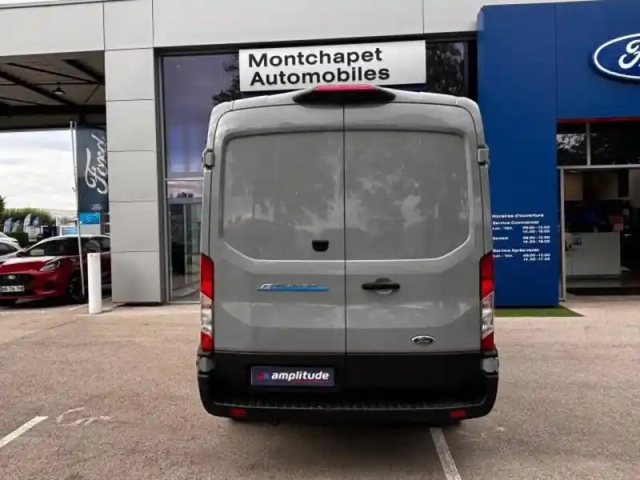 Ford Transit 2t fg pe 350 l3h2 135 kw batterie 75/68 kwh trend business — photo 5