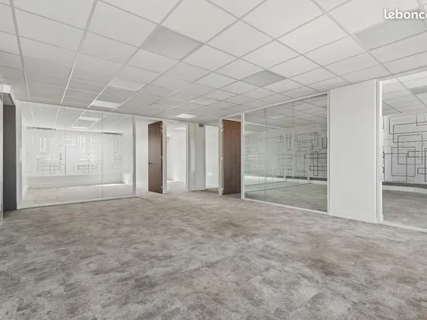 Bureau 291 m²