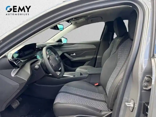 Peugeot 308 hybrid 145 e-dcs6 — photo 9