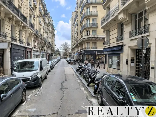 Boutique 1 pièce 345 m²