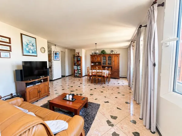 Appartement Type 5: Toulon St Jean, quartier Brusquet